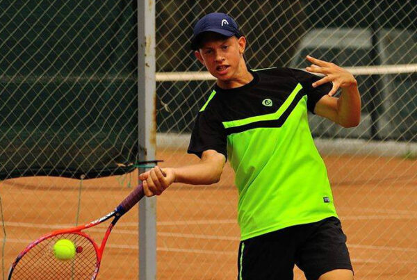 Maxim Cazac s-a calificat în semifinale la dublu la turneul din Dueren