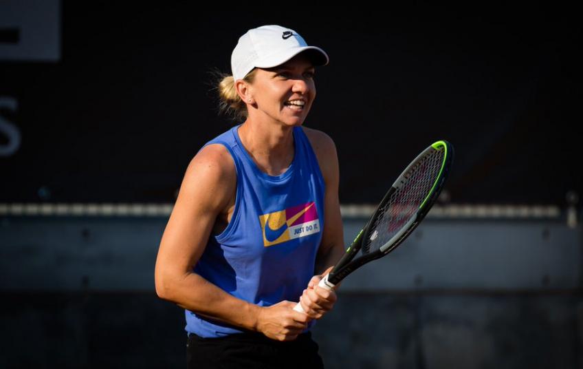 Simona Halep găsește victoria la debutul la Roma
