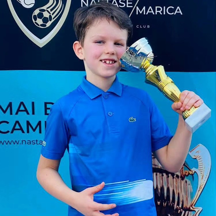 Câștigătorii lunii martie