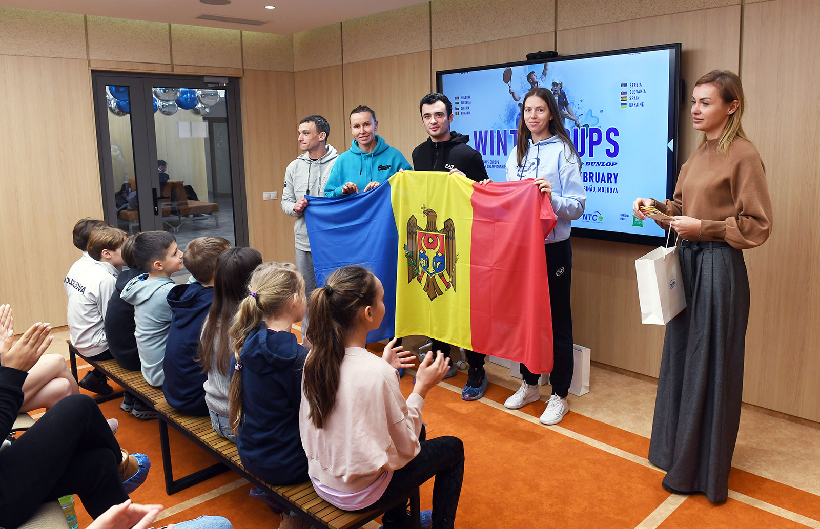 Tinerii tenismeni conduși spre Winter Cup