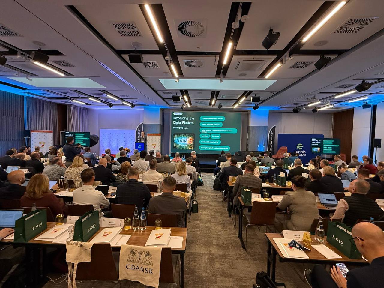 FNTM stabilește standarde: țara noastră, dată drept exemplu la AGM Tennis Europe